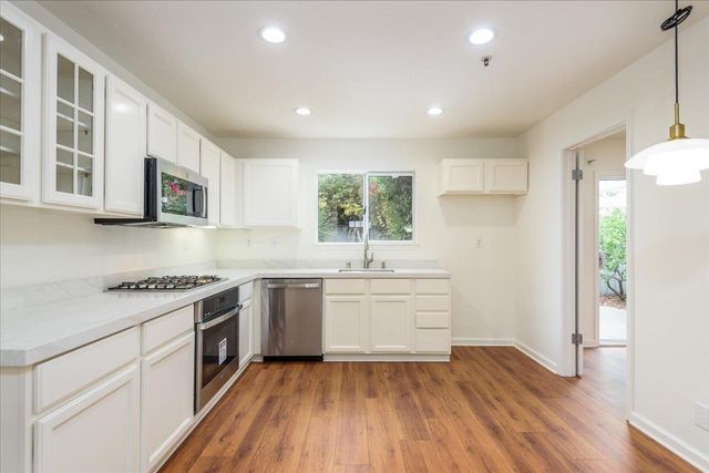 3 Bay Landing, San Mateo, CA 94401