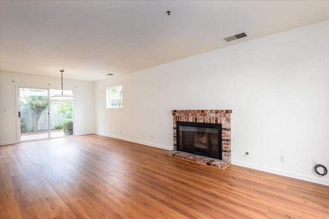 3 Bay Landing, San Mateo, CA 94401