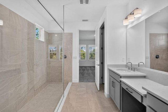 1623 ANSON LANE, Zephyrhills, FL 33541