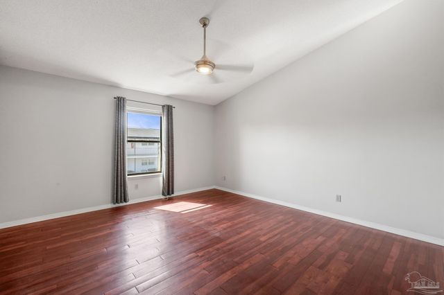 7171 N 9th Ave B-5, Pensacola, FL 32504