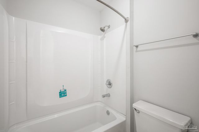 7171 N 9th Ave B-5, Pensacola, FL 32504