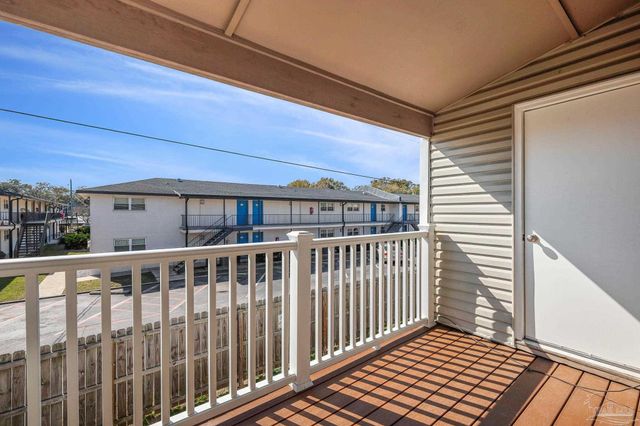 7171 N 9th Ave B-5, Pensacola, FL 32504