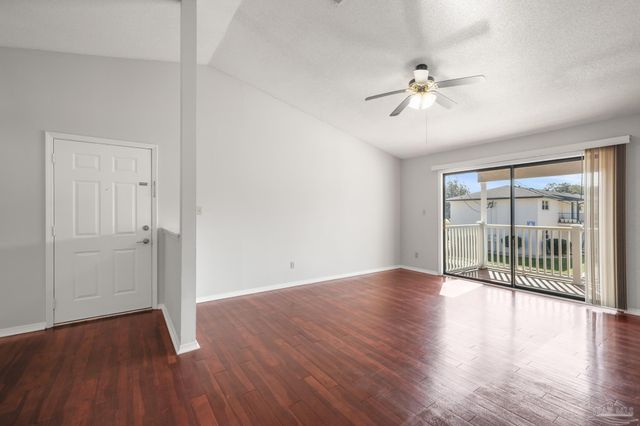 7171 N 9th Ave B-5, Pensacola, FL 32504