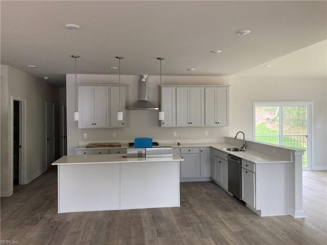 6319 Fawncrest LN, Williamsburg, VA 23188