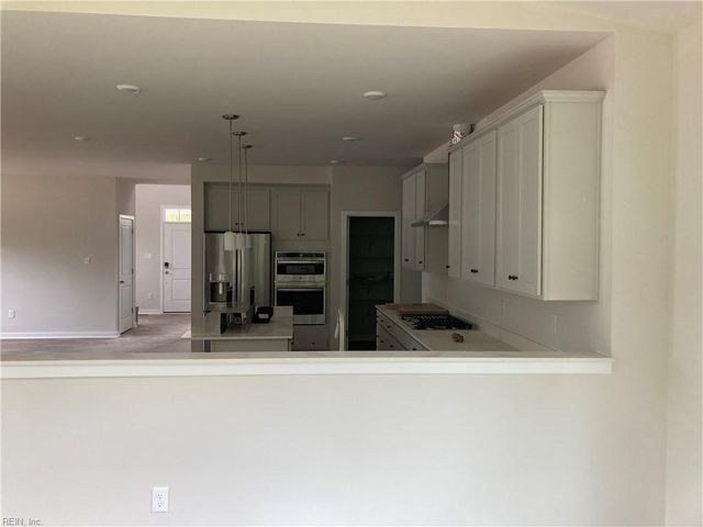 6319 Fawncrest LN, Williamsburg, VA 23188