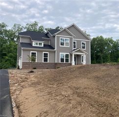 6319 Fawncrest LN, Williamsburg, VA 23188