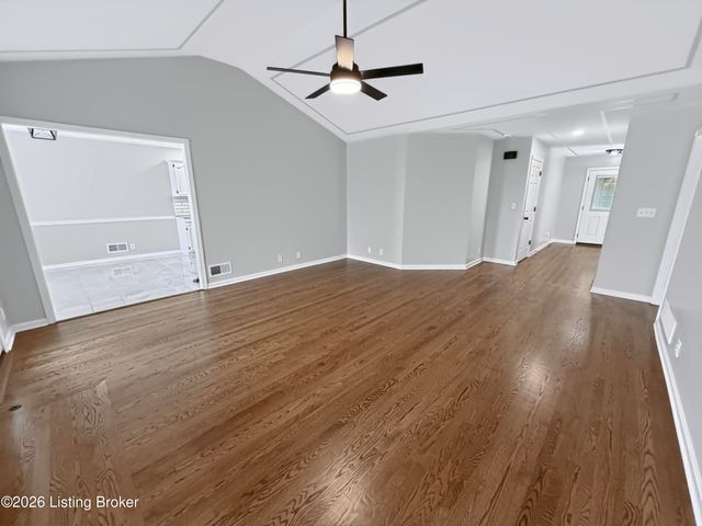 484 New Christman Ln, Shepherdsville, KY 40165