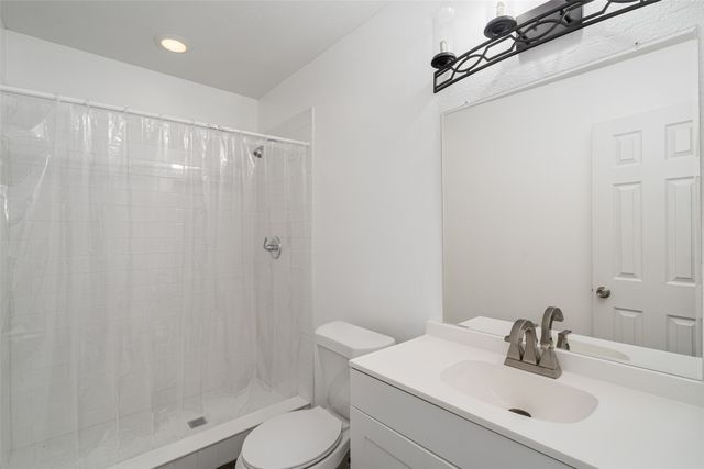 182 Willowcreek Lane, Rockwall, TX 75032