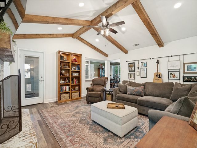 1309 Glenhaven Drive, Cleburne, TX 76033