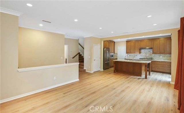 220 Kempton, Irvine, CA 92620