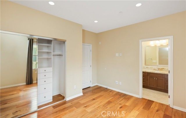 220 Kempton, Irvine, CA 92620