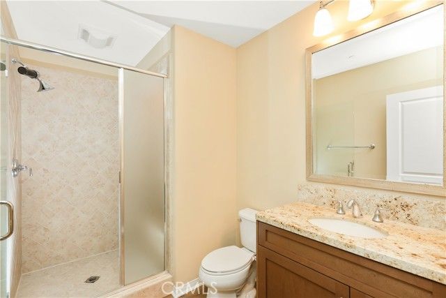 220 Kempton, Irvine, CA 92620