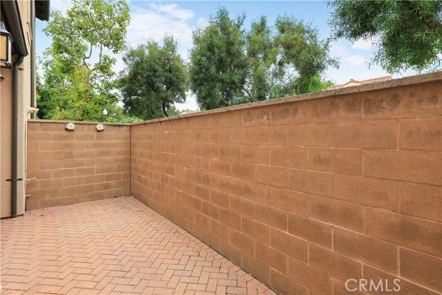 220 Kempton, Irvine, CA 92620