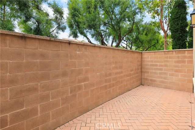 220 Kempton, Irvine, CA 92620