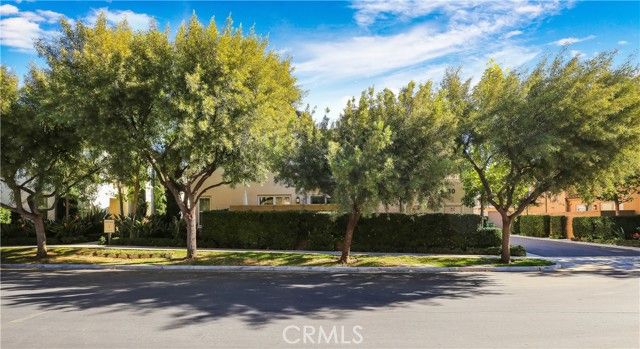 220 Kempton, Irvine, CA 92620