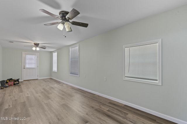 529 Pear Street, Ocean Springs, MS 39564