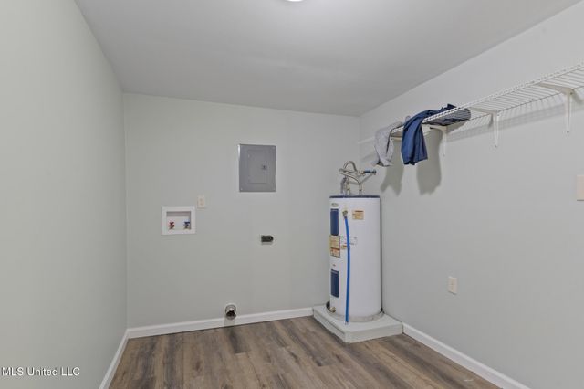 529 Pear Street, Ocean Springs, MS 39564