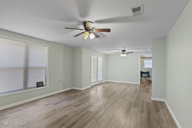 529 Pear Street, Ocean Springs, MS 39564