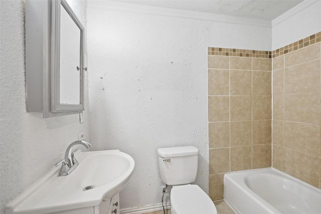 305 W Morton Street, Denison, TX 75020