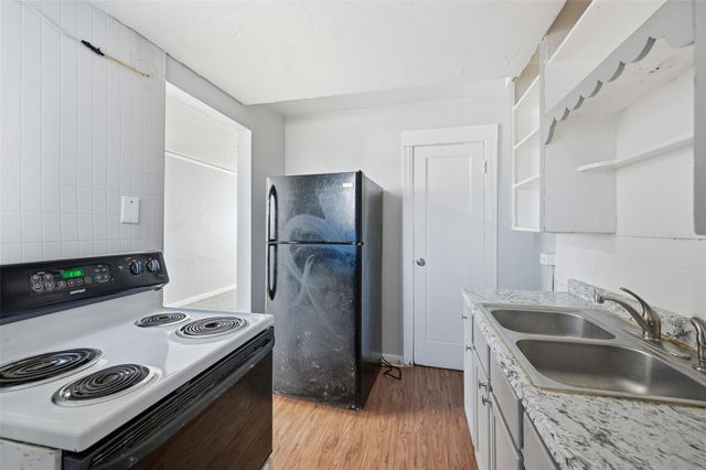 305 W Morton Street, Denison, TX 75020