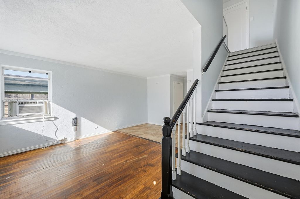 305 W Morton Street, Denison, TX 75020