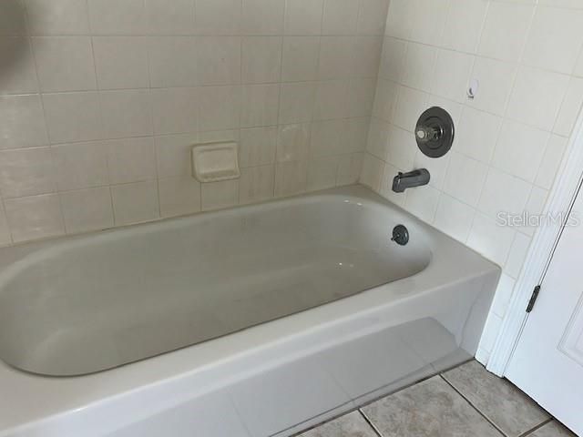 233 VIA DEL SOL DRIVE, Davenport, FL 33896