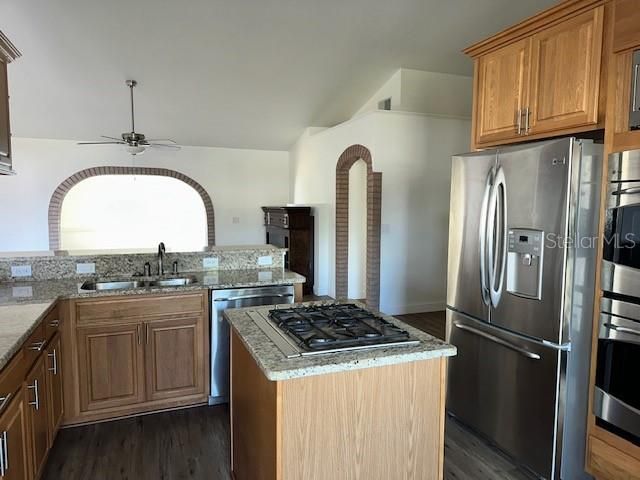 233 VIA DEL SOL DRIVE, Davenport, FL 33896