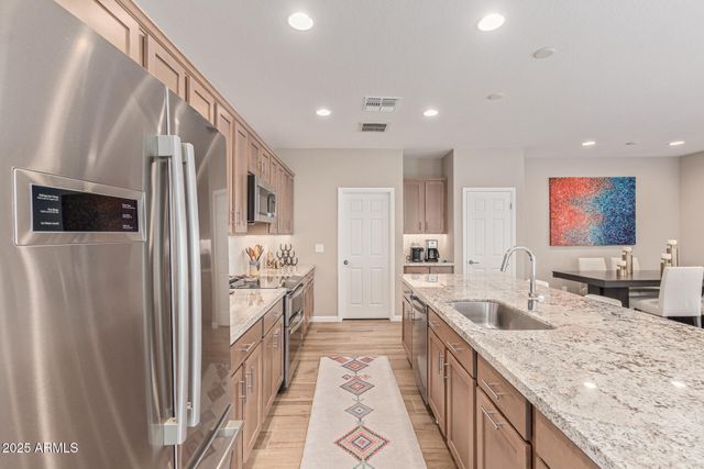 3261 MAVERICK Drive, Wickenburg, AZ 85390