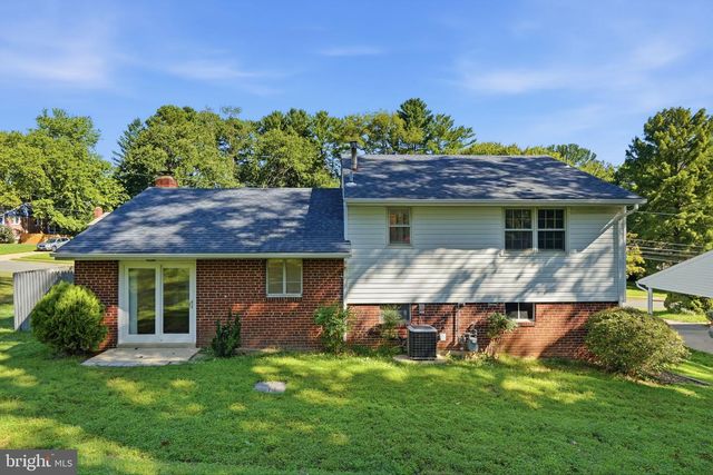 8009 GOSPORT LN, Springfield, VA 22151