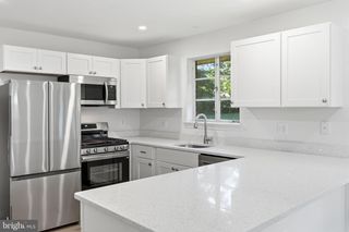 8009 GOSPORT LN, Springfield, VA 22151