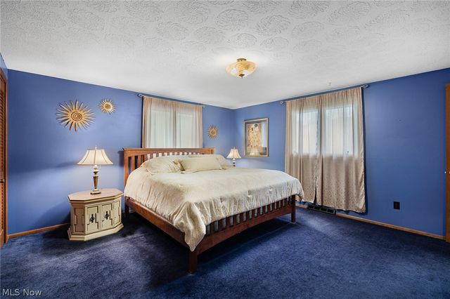 13760 Arrowhead Trail, Middleburg Heights, OH 44130