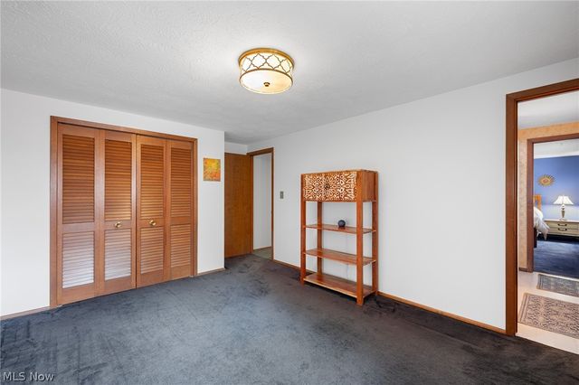 13760 Arrowhead Trail, Middleburg Heights, OH 44130