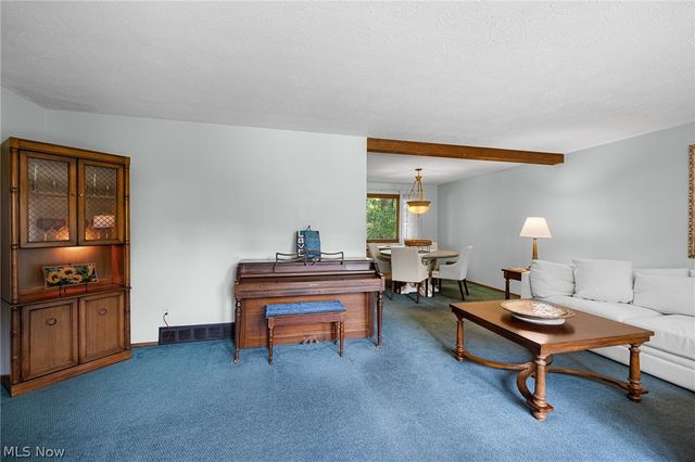 13760 Arrowhead Trail, Middleburg Heights, OH 44130