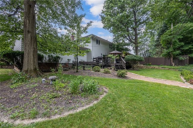 13760 Arrowhead Trail, Middleburg Heights, OH 44130