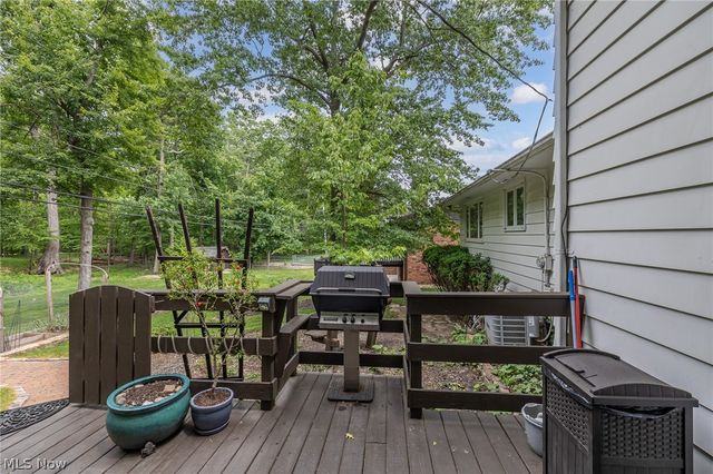 13760 Arrowhead Trail, Middleburg Heights, OH 44130