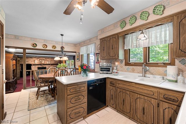 13760 Arrowhead Trail, Middleburg Heights, OH 44130