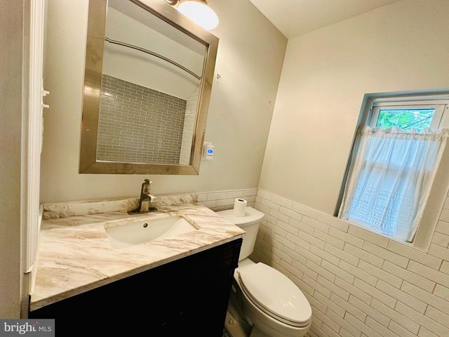 2500 LAKE AVE, Landover, MD 20785