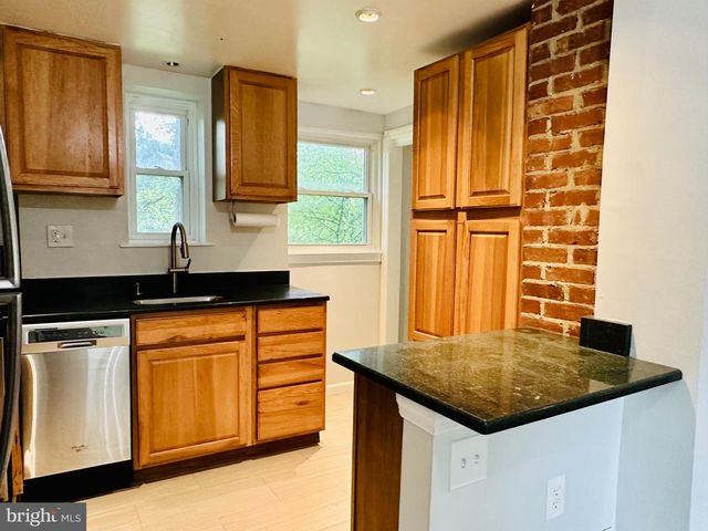 2500 LAKE AVE, Landover, MD 20785