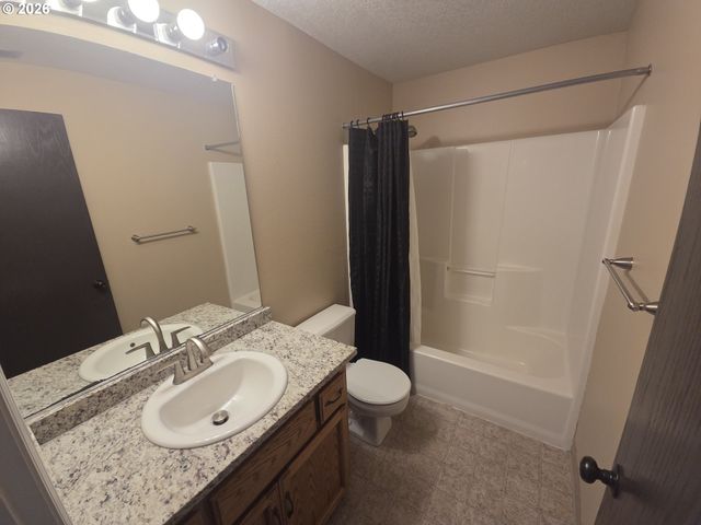 2103 Sw STELLA Way, Troutdale, OR 97060