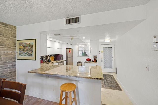3241 Holiday Springs Boulevard 106, Margate, FL 33063