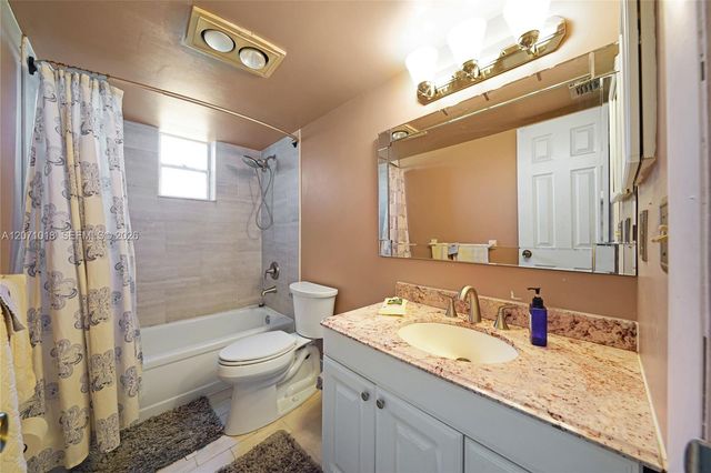 3241 Holiday Springs Boulevard 106, Margate, FL 33063