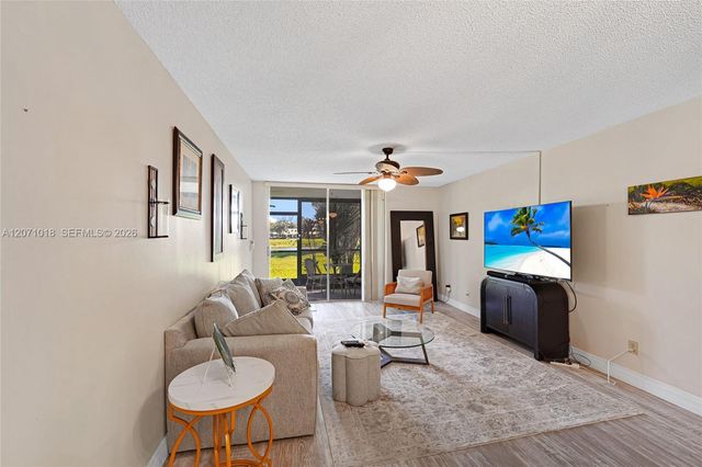 3241 Holiday Springs Boulevard 106, Margate, FL 33063