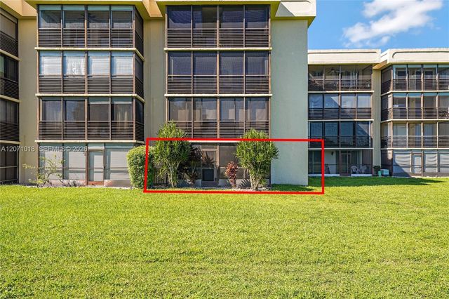 3241 Holiday Springs Boulevard 106, Margate, FL 33063