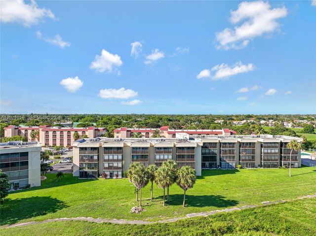 3241 Holiday Springs Boulevard 106, Margate, FL 33063