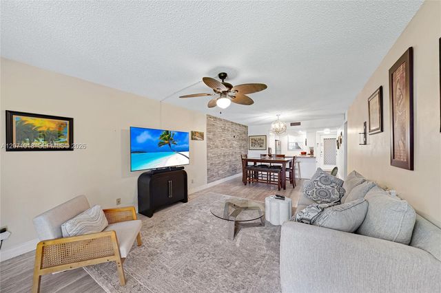 3241 Holiday Springs Boulevard 106, Margate, FL 33063
