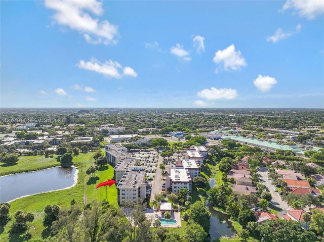 3241 Holiday Springs Boulevard 106, Margate, FL 33063