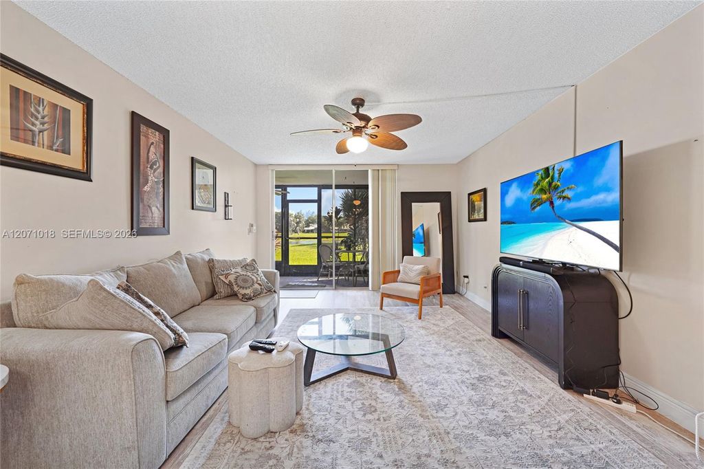 3241 Holiday Springs Boulevard 106, Margate, FL 33063