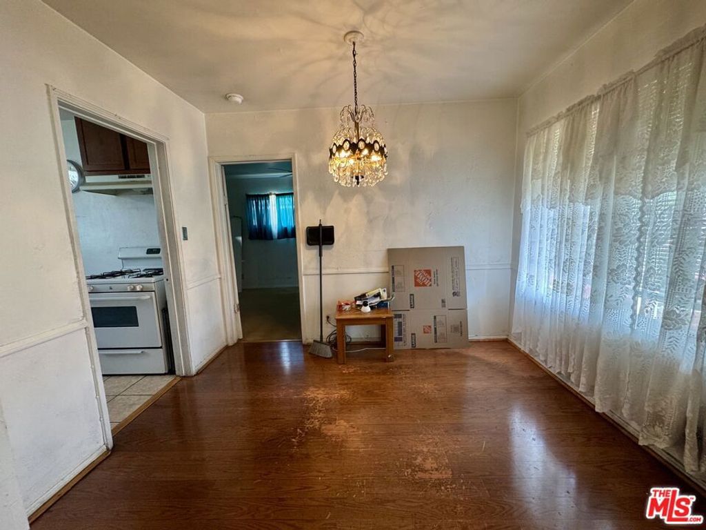 1423 S Whitemarsh Avenue, Compton, CA 90220