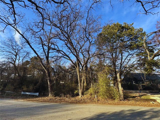 8421 Kingsfield Road, Dallas, TX 75217