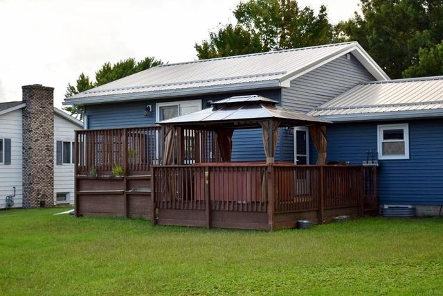 221 PRESTIEN DR, Denver, IA 50622